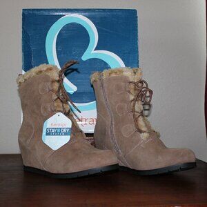 Baretraps Bonnie Chestnut Wedge Bootie Size 8.5
